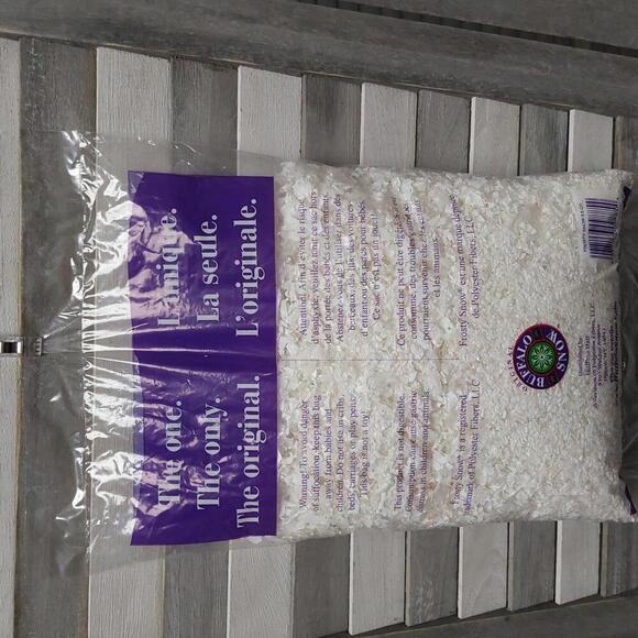 Frosty Snow Decorative Artificial Snow | Original Buffalo Snow | 3.5 Quarts - Picture 4 of 6